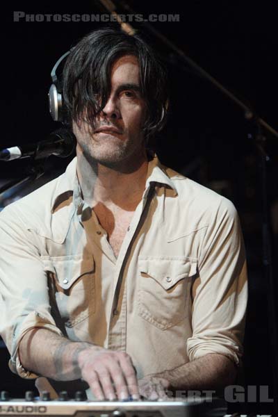 IDAHO - 2008-02-22 - PARIS - La Maroquinerie - Jeff Martin